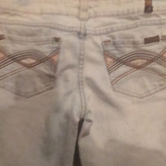 Jeans - Picture 2 of 4